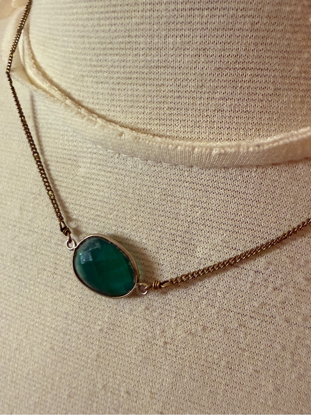 Vintage a.v max Gold Necklace with Green Oval Stone Pendant dainty choker